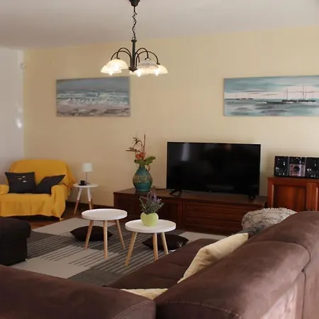 Golden Eye Holiday home