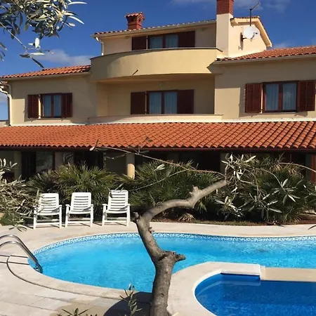 Golden Eye Tatil Evi Vodnjan